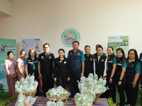 <strong>อ่านเพิ่มเติมเกี่ยวกับ</strong><br>ศ.ดร.นฤมล ภิญโญสินวัฒน์ รัฐมนตรีว่าการกระทรวงเกษตรและสหกรณ์ ลงพื้นที่ติดตามการบริหารจัดการน้ำในพื้นที่จังหวัดขอนแก่น และรับฟังปัญหาความเดือดร้อนจากเกษตรกร พร้อมมอบปัจจัยการผลิตจากหน่วยงานในสังกัดกระทรวงเกษตรและสหกรณ์ ศ.ดร.นฤมล ภิญโญสินวัฒน์ รัฐมนตรีว่าการกระทรวงเกษตรและสหกรณ์ ลงพื้นที่ติดตามการบริหารจัดการน้ำในพื้นที่จังหวัดขอนแก่น และรับฟังปัญหาความเดือดร้อนจากเกษตรกร พร้อมมอบปัจจัยการผลิตจากหน่วยงานในสังกัดกระทรวงเกษตรและสหกรณ์