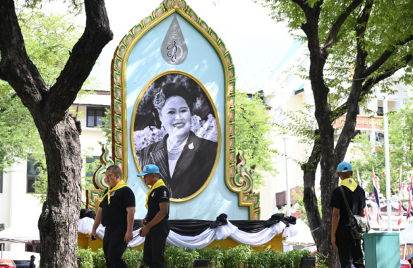 รองอธิบดีกรมส่งเสริมสหกรณ์ พร้อมด้วย ...