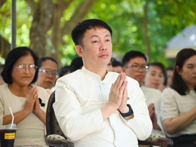 อธิบดีกรมส่งเสริมสหกรณ์ ประธานในพิธีฝ่ายฆราวาส ... พารามิเตอร์รูปภาพ 1