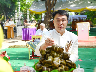 อธิบดีกรมส่งเสริมสหกรณ์ ประธานในพิธีฝ่ายฆราวาส ... พารามิเตอร์รูปภาพ 12