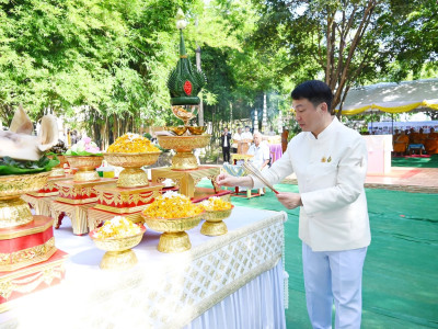 อธิบดีกรมส่งเสริมสหกรณ์ ประธานในพิธีฝ่ายฆราวาส ... พารามิเตอร์รูปภาพ 13