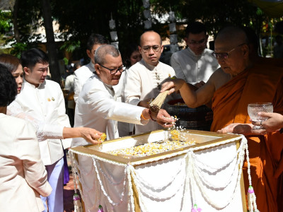 อธิบดีกรมส่งเสริมสหกรณ์ ประธานในพิธีฝ่ายฆราวาส ... พารามิเตอร์รูปภาพ 33