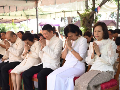 อธิบดีกรมส่งเสริมสหกรณ์ ประธานในพิธีฝ่ายฆราวาส ... พารามิเตอร์รูปภาพ 41