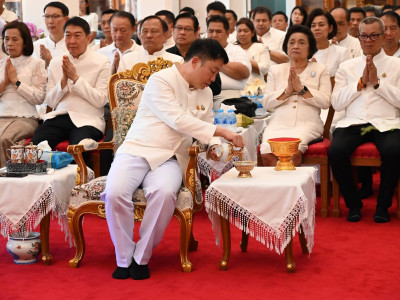 อธิบดีกรมส่งเสริมสหกรณ์ ประธานในพิธีฝ่ายฆราวาส ... พารามิเตอร์รูปภาพ 35