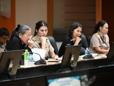 รองอธิบดีกรมส่งเสริมสหกรณ์ พร้อมด้วย นางสาวอัจฉรา สุขเสวก ... พารามิเตอร์รูปภาพ 13
