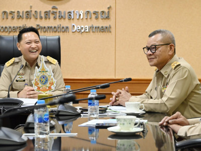 รองอธิบดีกรมส่งเสริมสหกรณ์ ให้การต้อนรับ นายธิติ ... พารามิเตอร์รูปภาพ 3