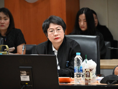อธิบดีกรมส่งเสริมสหกรณ์ เป็นประธานในการประชุมข้าราชการ ... พารามิเตอร์รูปภาพ 34
