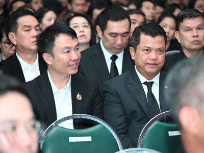 นายอนุทิน ชาญวีรกูล ... พารามิเตอร์รูปภาพ 15