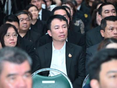 นายอนุทิน ชาญวีรกูล ... พารามิเตอร์รูปภาพ 3