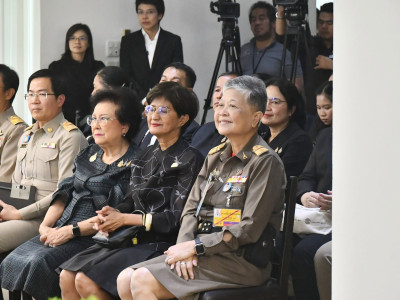 รองอธิบดีกรมส่งเสริมสหกรณ์ พร้อมด้วย ... พารามิเตอร์รูปภาพ 16