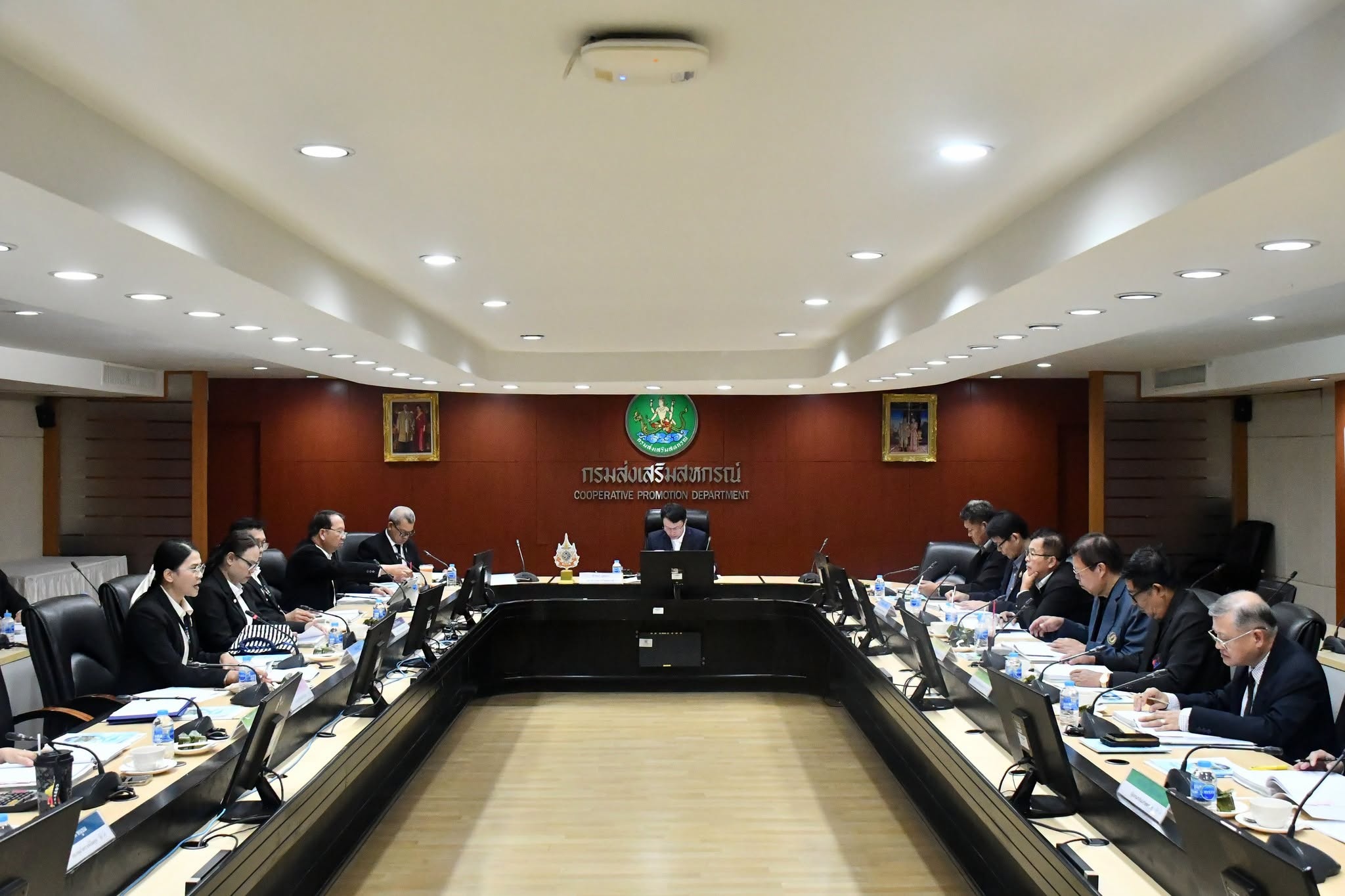 อธิบดีกรมส่งเสริมสหกรณ์ เป็นประธานการประชุมคณะกรรมการบริหาร ... พารามิเตอร์รูปภาพ 1