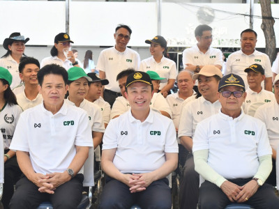 อธิบดีกรมส่งเสริมสหกรณ์ พร้อมด้วย นายวุฒิพงศ์ เนียมหอม ... พารามิเตอร์รูปภาพ 15