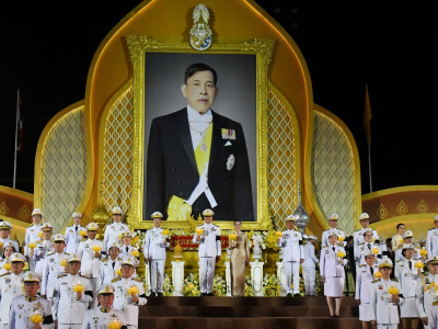 นายอนุทิน ชาญวีรกูล นายกรัฐมนตรี และนางธนนนท์ ชาญวีรกูล ... พารามิเตอร์รูปภาพ 10