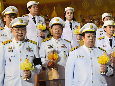 นายอนุทิน ชาญวีรกูล นายกรัฐมนตรี และนางธนนนท์ ชาญวีรกูล ... พารามิเตอร์รูปภาพ 15