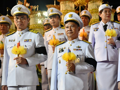 นายอนุทิน ชาญวีรกูล นายกรัฐมนตรี และนางธนนนท์ ชาญวีรกูล ... พารามิเตอร์รูปภาพ 19