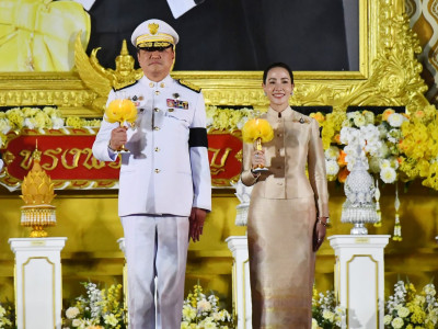 นายอนุทิน ชาญวีรกูล นายกรัฐมนตรี และนางธนนนท์ ชาญวีรกูล ... พารามิเตอร์รูปภาพ 2