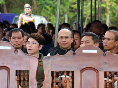 นายสุริยะ จึงรุ่งเรืองกิจ ... พารามิเตอร์รูปภาพ 10