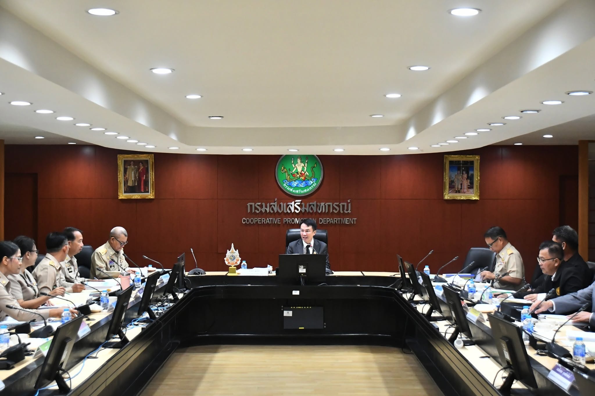 อธิบดีกรมส่งเสริมสหกรณ์ เป็นประธานการประชุมคณะกรรมการบริหาร ... พารามิเตอร์รูปภาพ 1
