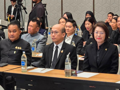 รองอธิบดีกรมส่งเสริมสหกรณ์ พร้อมด้วย นางสาวอุบลวรรณ พัฒนลาภ ... พารามิเตอร์รูปภาพ 12