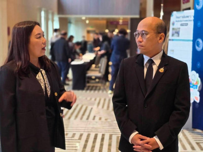 รองอธิบดีกรมส่งเสริมสหกรณ์ พร้อมด้วย นางสาวอุบลวรรณ พัฒนลาภ ... พารามิเตอร์รูปภาพ 16