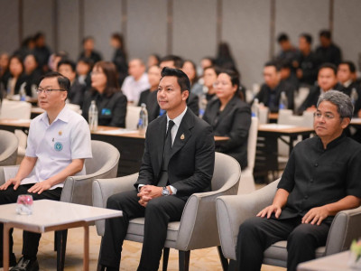 รองอธิบดีกรมส่งเสริมสหกรณ์ พร้อมด้วย นางสาวอุบลวรรณ พัฒนลาภ ... พารามิเตอร์รูปภาพ 24