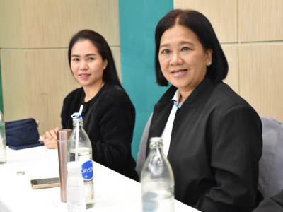 รองอธิบดีกรมส่งเสริมสหกรณ์ พร้อมด้วย นางสาวปรานอม ... พารามิเตอร์รูปภาพ 10