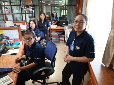รองอธิบดีกรมส่งเสริมสหกรณ์ พร้อมด้วย ผู้ตรวจราชการกรม ... พารามิเตอร์รูปภาพ 13