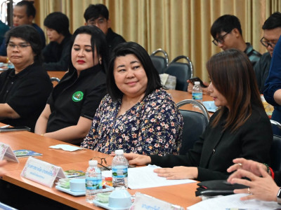 รองอธิบดีกรมส่งเสริมสหกรณ์ พร้อมด้วย ผู้ตรวจราชการกรม ... พารามิเตอร์รูปภาพ 25