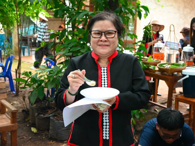 รองอธิบดีกรมส่งเสริมสหกรณ์ พร้อมด้วย ก ผู้ตรวจราชการกรม ... พารามิเตอร์รูปภาพ 14