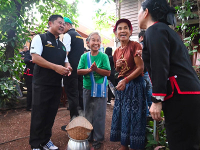 รองอธิบดีกรมส่งเสริมสหกรณ์ พร้อมด้วย ก ผู้ตรวจราชการกรม ... พารามิเตอร์รูปภาพ 6
