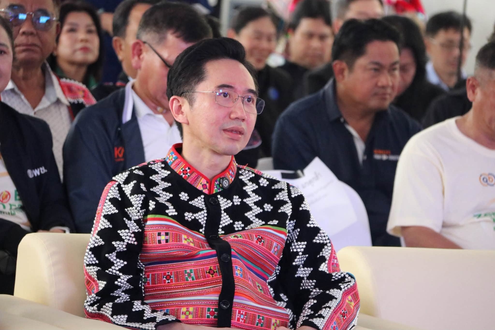 นายยศชนัน วงศ์สวัสดิ์ ... พารามิเตอร์รูปภาพ 1