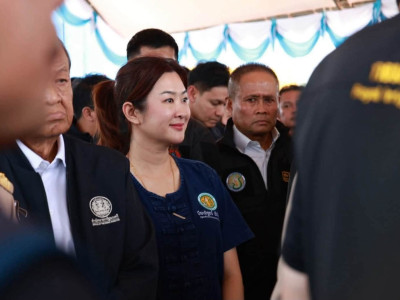 นายอนุทิน ชาญวีรกูล นายกรัฐมนตรี ... พารามิเตอร์รูปภาพ 10