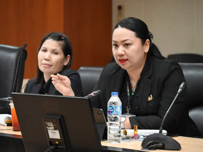 รองอธิบดีกรมส่งเสริมสหกรณ์ พร้อมด้วย นางสาวบุญรัตน์ ... พารามิเตอร์รูปภาพ 26