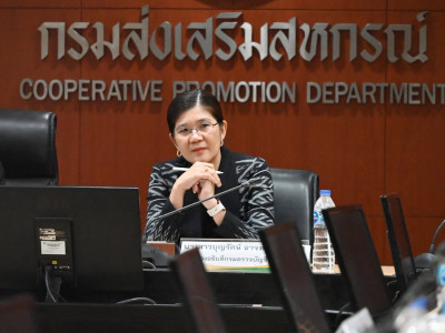 รองอธิบดีกรมส่งเสริมสหกรณ์ พร้อมด้วย นางสาวบุญรัตน์ ... พารามิเตอร์รูปภาพ 4