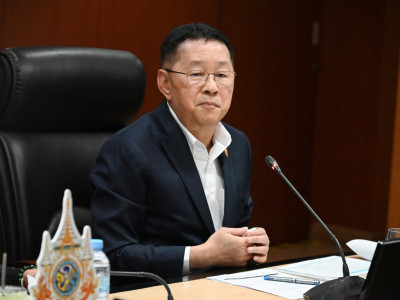 นายประเสริฐ จันทรรวงทอง รัฐมนตรีว่าการกระทรวงศึกษาธิการ ... พารามิเตอร์รูปภาพ 12