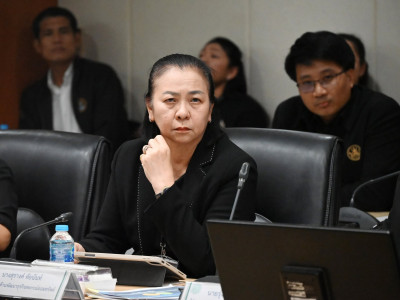 นายประเสริฐ จันทรรวงทอง รัฐมนตรีว่าการกระทรวงศึกษาธิการ ... พารามิเตอร์รูปภาพ 39