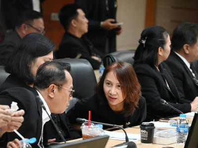 นายประเสริฐ จันทรรวงทอง รัฐมนตรีว่าการกระทรวงศึกษาธิการ ... พารามิเตอร์รูปภาพ 41