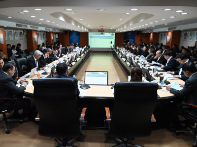 นายประเสริฐ จันทรรวงทอง รัฐมนตรีว่าการกระทรวงศึกษาธิการ ... พารามิเตอร์รูปภาพ 7
