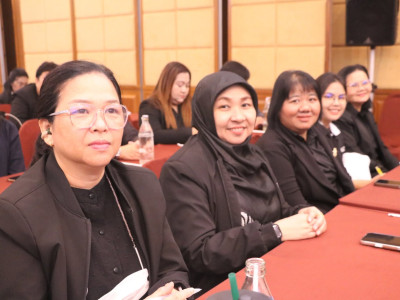 รองอธิบดีกรมส่งเสริมสหกรณ์ พร้อมด้วย นางสาวปรานอม ... พารามิเตอร์รูปภาพ 25