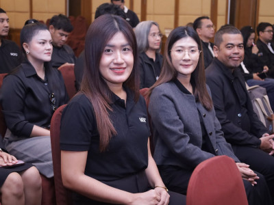 รองอธิบดีกรมส่งเสริมสหกรณ์ พร้อมด้วย นางสาวปรานอม ... พารามิเตอร์รูปภาพ 28