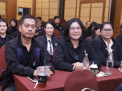 รองอธิบดีกรมส่งเสริมสหกรณ์ พร้อมด้วย นางสาวปรานอม ... พารามิเตอร์รูปภาพ 31