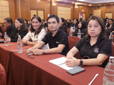 รองอธิบดีกรมส่งเสริมสหกรณ์ พร้อมด้วย นางสาวปรานอม ... พารามิเตอร์รูปภาพ 37
