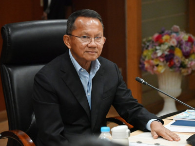 นายสมศักดิ์ เทพสุทิน ประธานกรรมการ ... พารามิเตอร์รูปภาพ 12