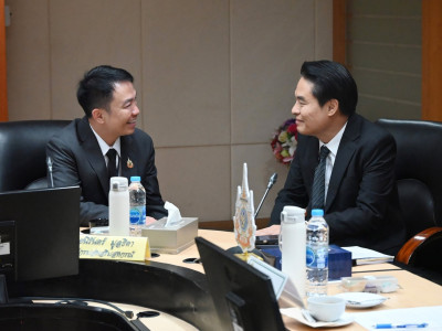 นายสมศักดิ์ เทพสุทิน ประธานกรรมการ ... พารามิเตอร์รูปภาพ 21