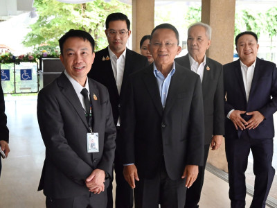 นายสมศักดิ์ เทพสุทิน ประธานกรรมการ ... พารามิเตอร์รูปภาพ 6