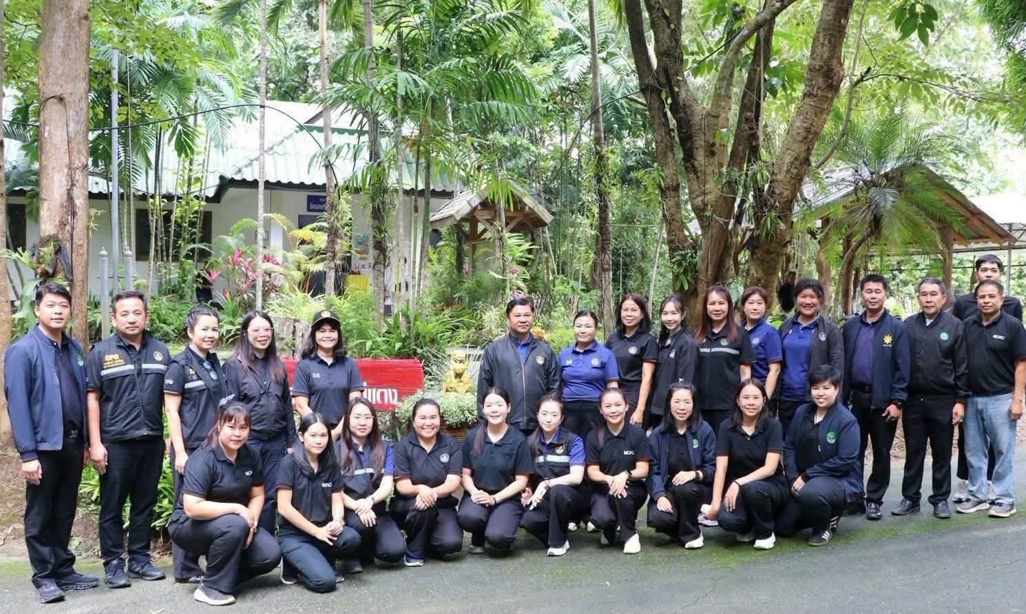 รองอธิบดีกรมส่งเสริมสหกรณ์ ... พารามิเตอร์รูปภาพ 1