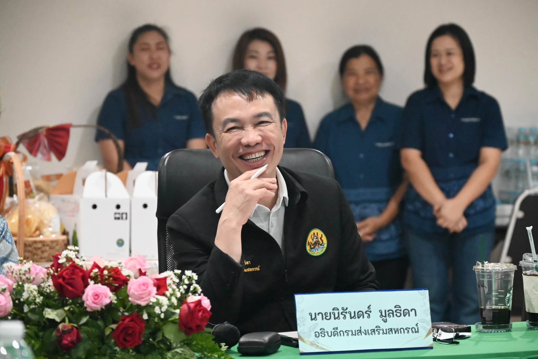 อธิบดีกรมส่งเสริมสหกรณ์ พร้อมด้วย ผู้ตรวจราชการกรม ... พารามิเตอร์รูปภาพ 1