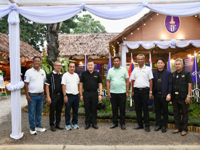 รองอธิบดีกรมส่งเสริมสหกรณ์ พร้อมด้วย ผู้ตรวจราชการกรม ... พารามิเตอร์รูปภาพ 15