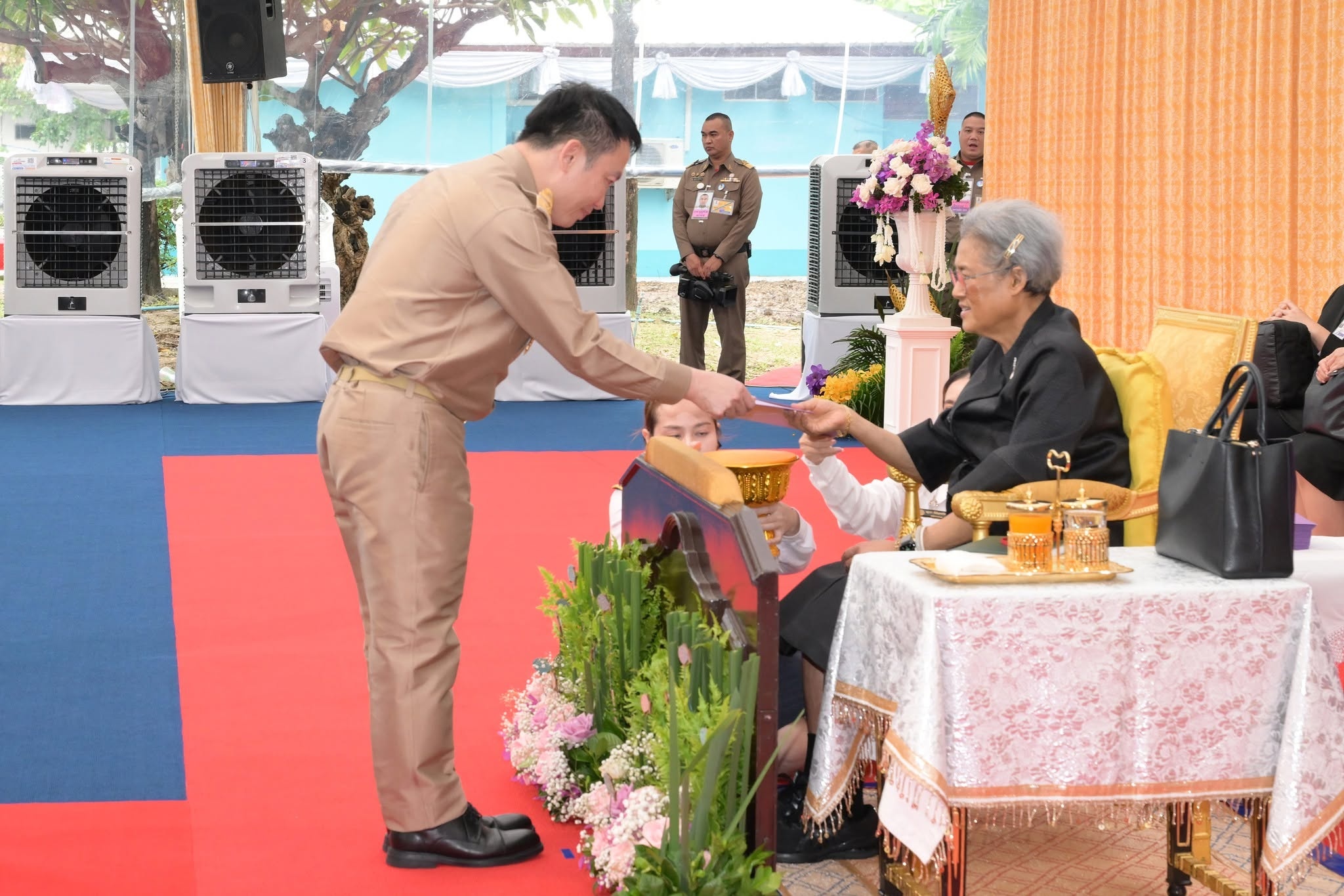 สมเด็จพระกนิษฐาธิราชเจ้า กรมสมเด็จพระเทพรัตนราชสุดาฯ ... พารามิเตอร์รูปภาพ 1