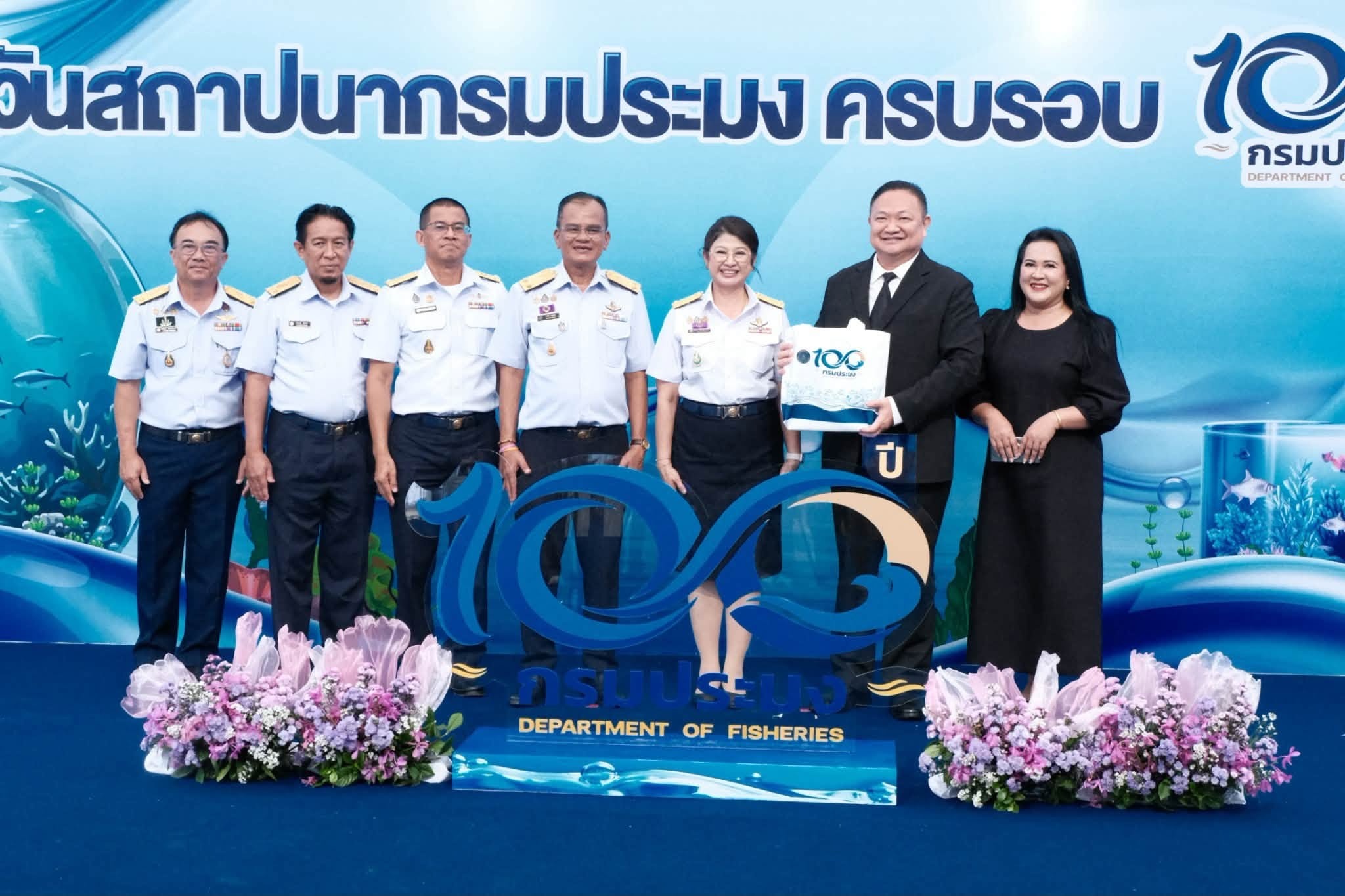 นายสาธิต ปานขำ เลขานุการกรมส่งเสริมสหกรณ์ ... พารามิเตอร์รูปภาพ 1